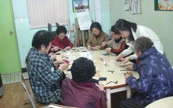 2011 재가어르신미술프로그램 개강 이미지